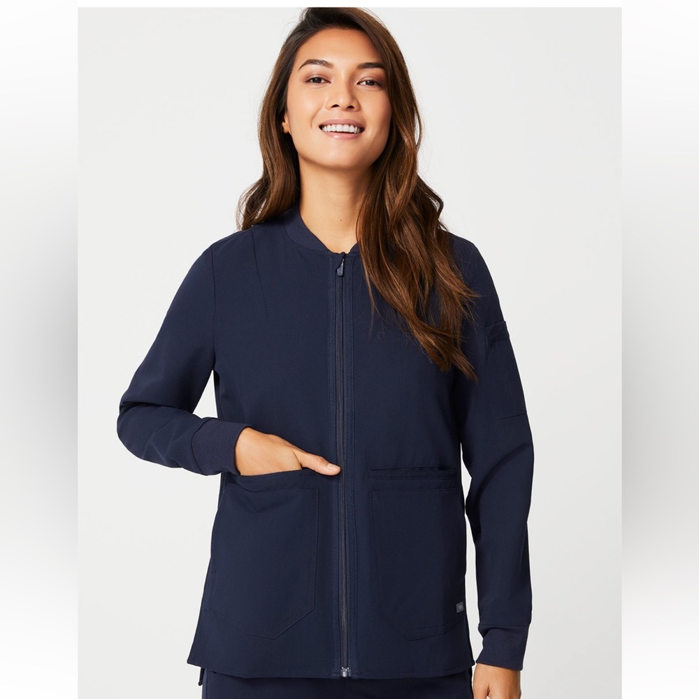 FIGS Women’s Bellery Scrub Jacket- Navy